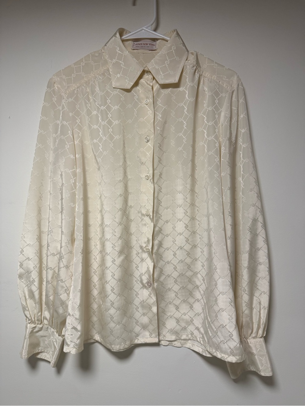 Vintage Jones New York Ivory Shimmer Jacquard Blouse Romantic Light Academia